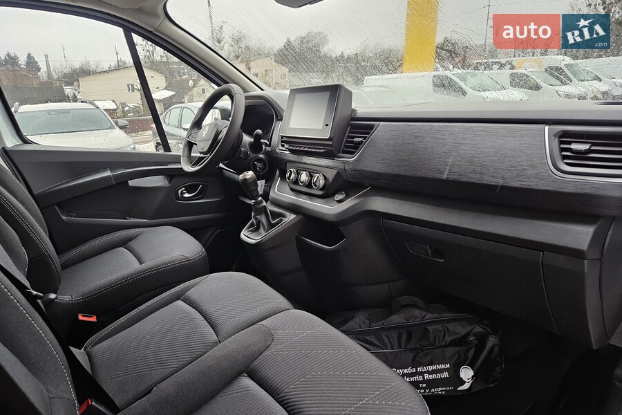 Renault Trafic - фото 22