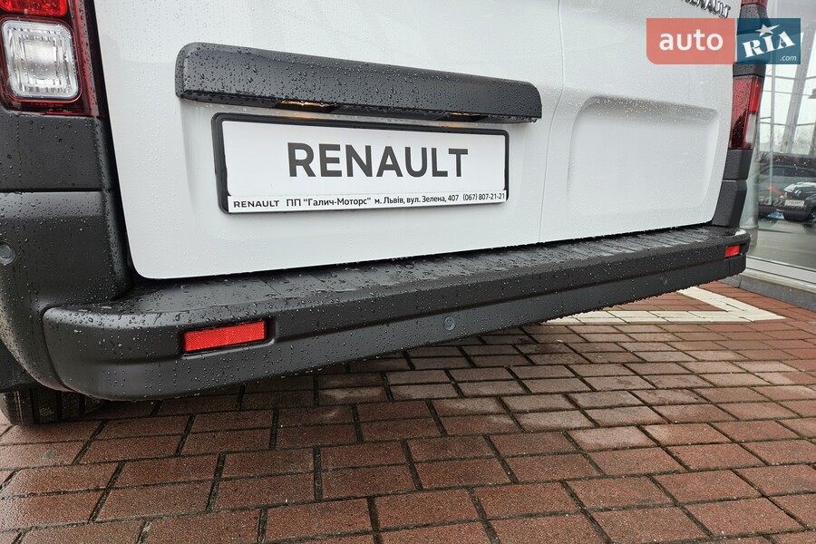 Renault Trafic - фото 10