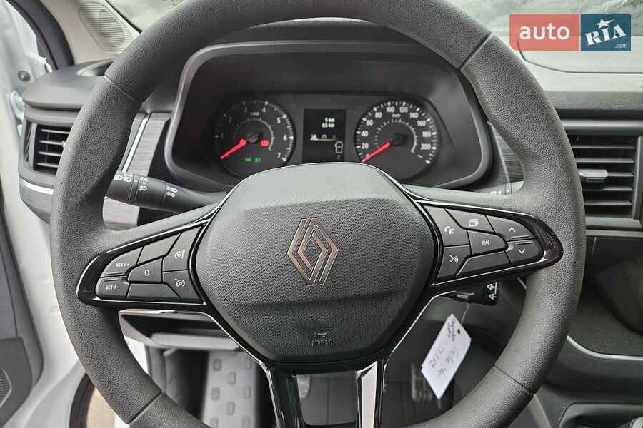 Renault Trafic - фото 27