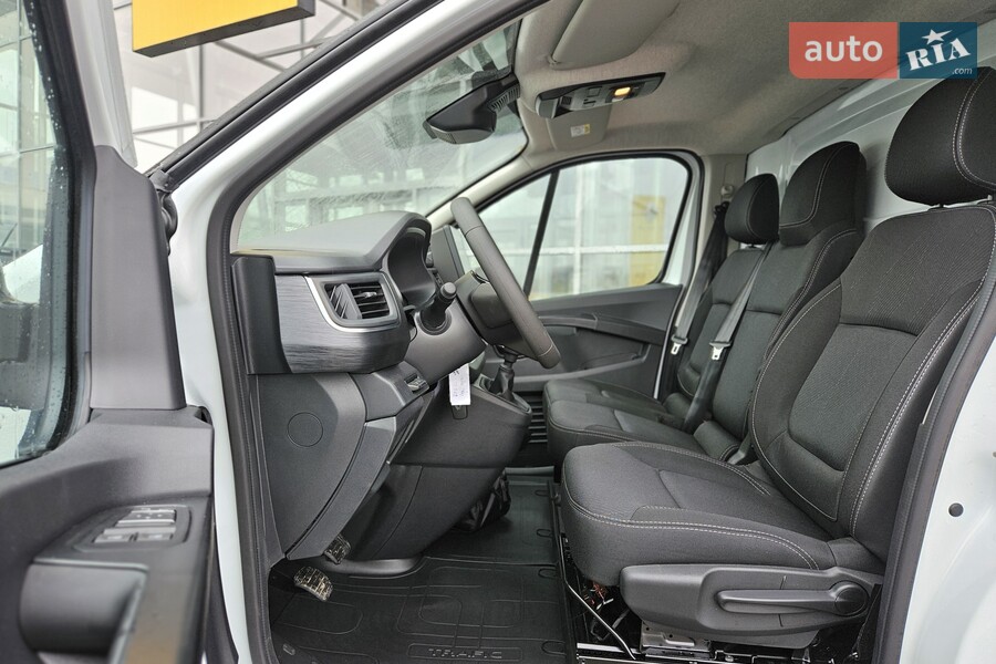 Renault Trafic - фото 20