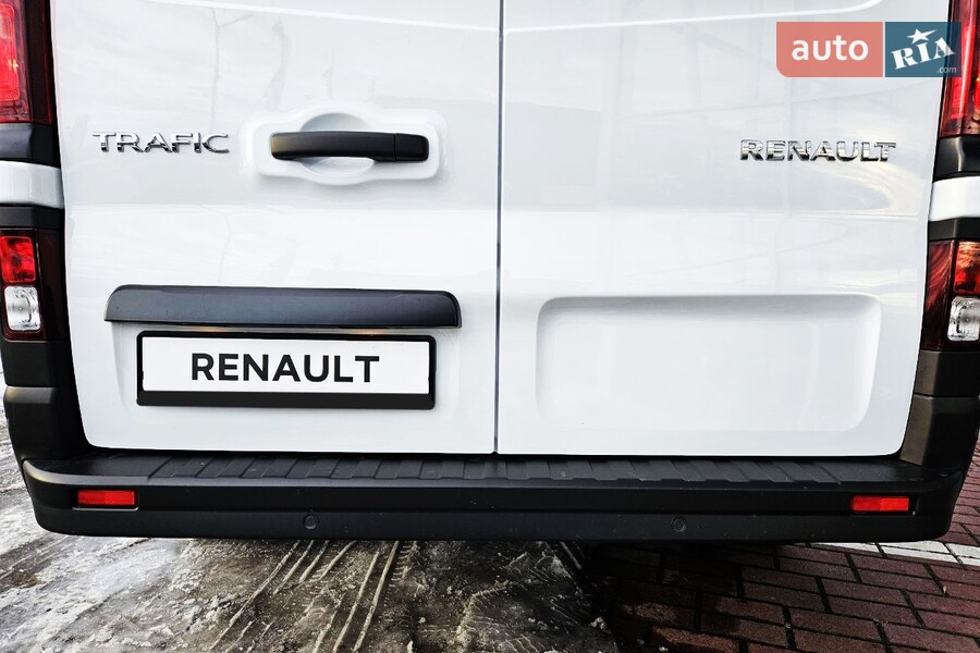 Renault Trafic - фото 7
