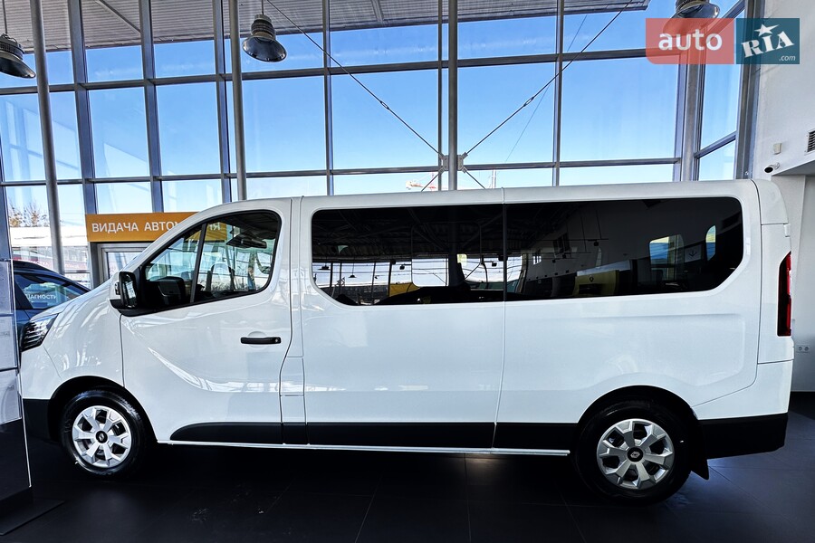Renault Trafic - фото 2