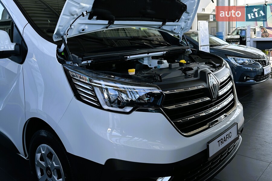 Renault Trafic - фото 22