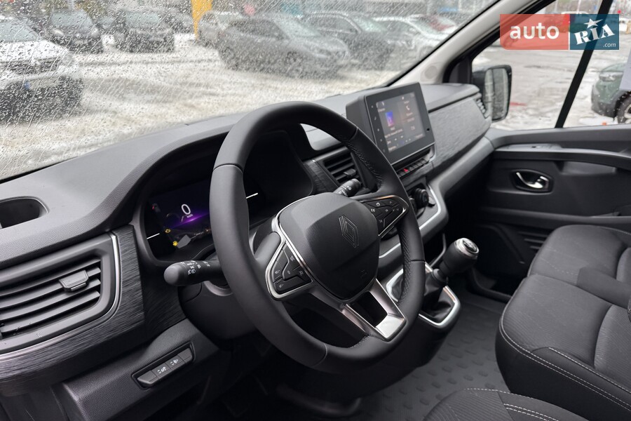 Renault Trafic - фото 18