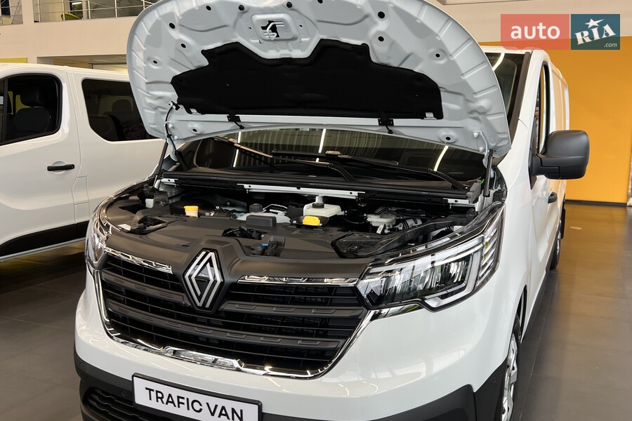 Renault Trafic - фото 16