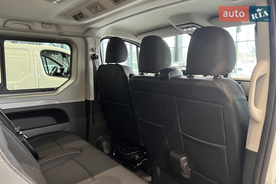 Renault Trafic - фото 9
