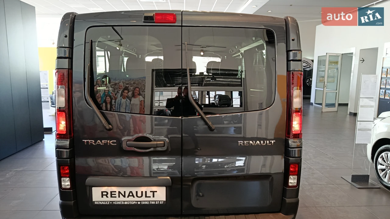 Renault-9