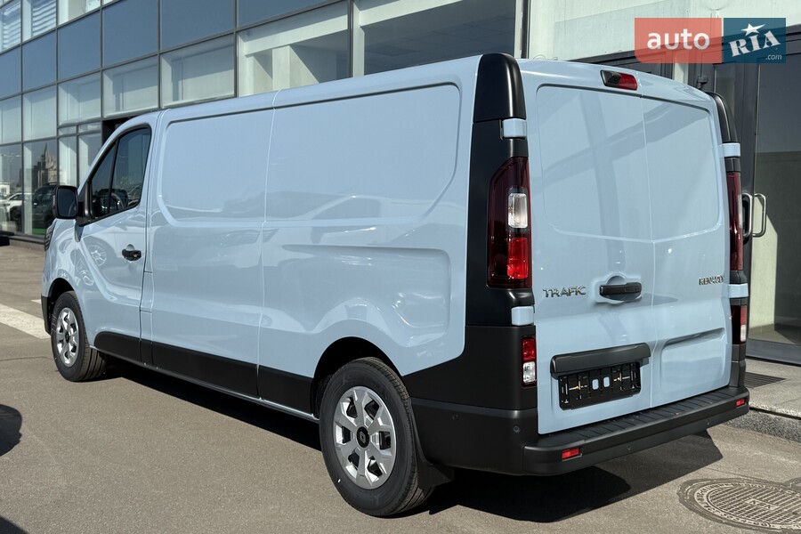 Renault Trafic - фото 10