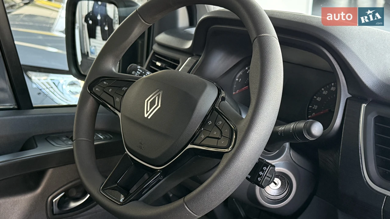 Renault-9