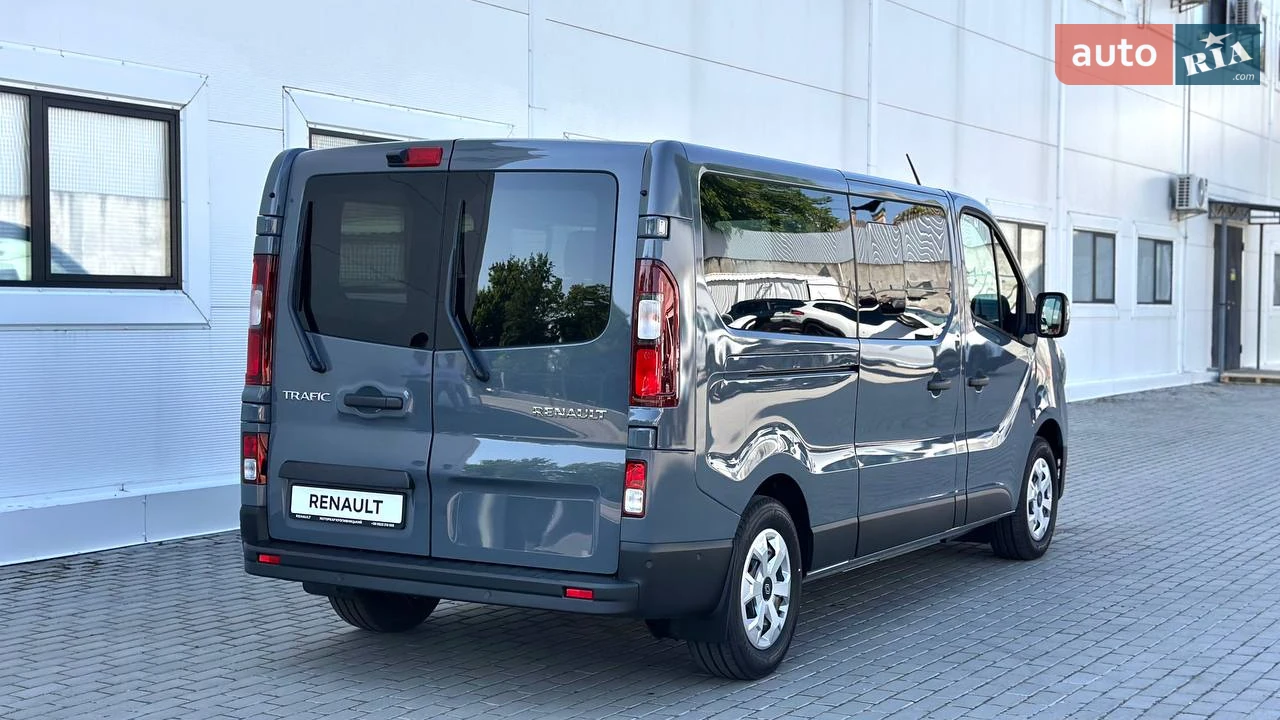 Renault-8