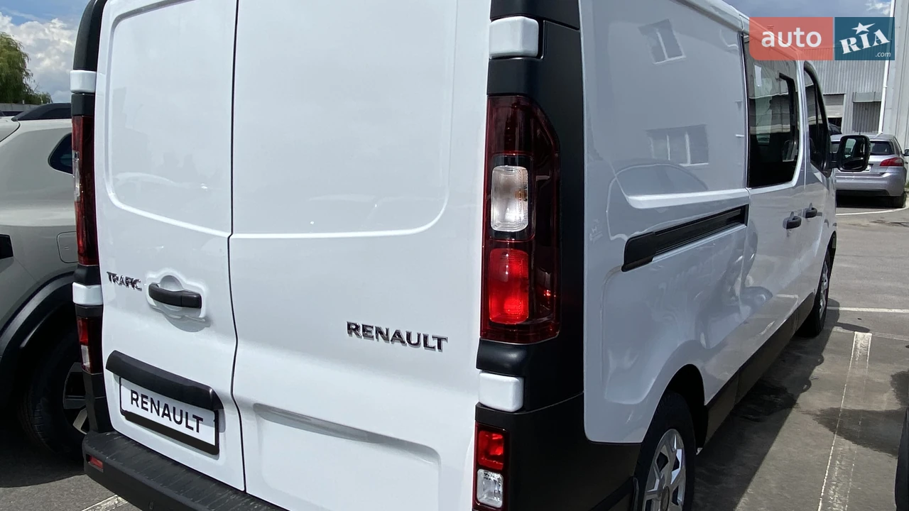 Renault-9