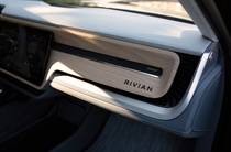 Rivian R1S Full