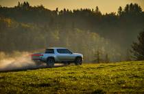 Rivian R1T Top