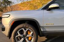 Rivian R1T Top