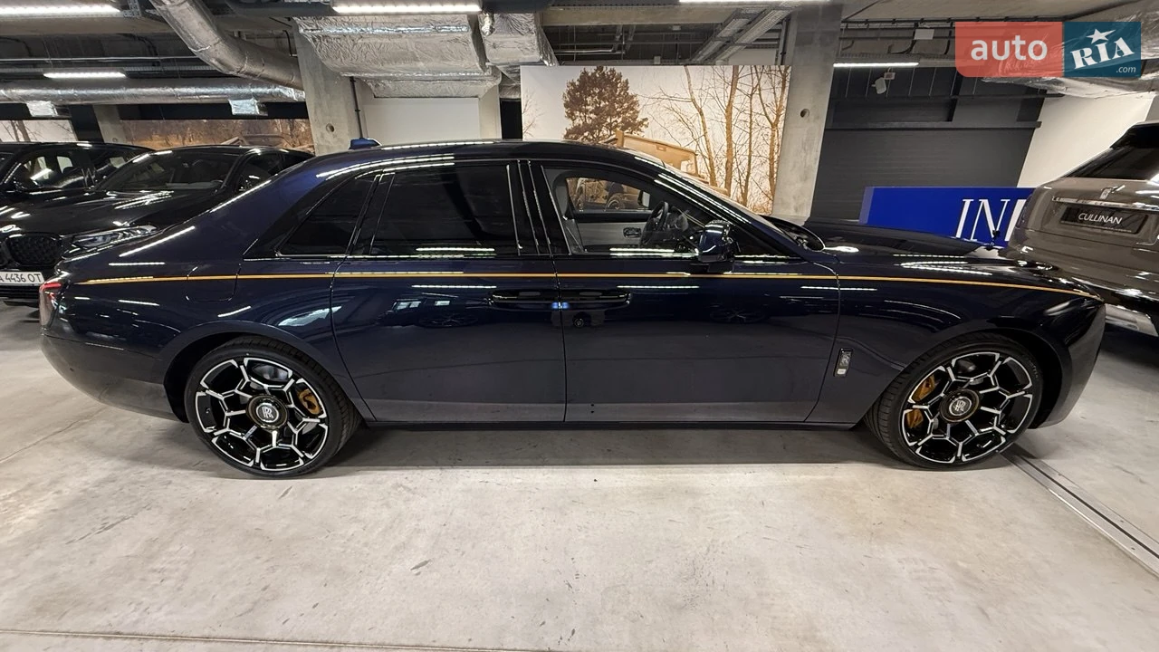 Rolls-Royce Ghost 2025