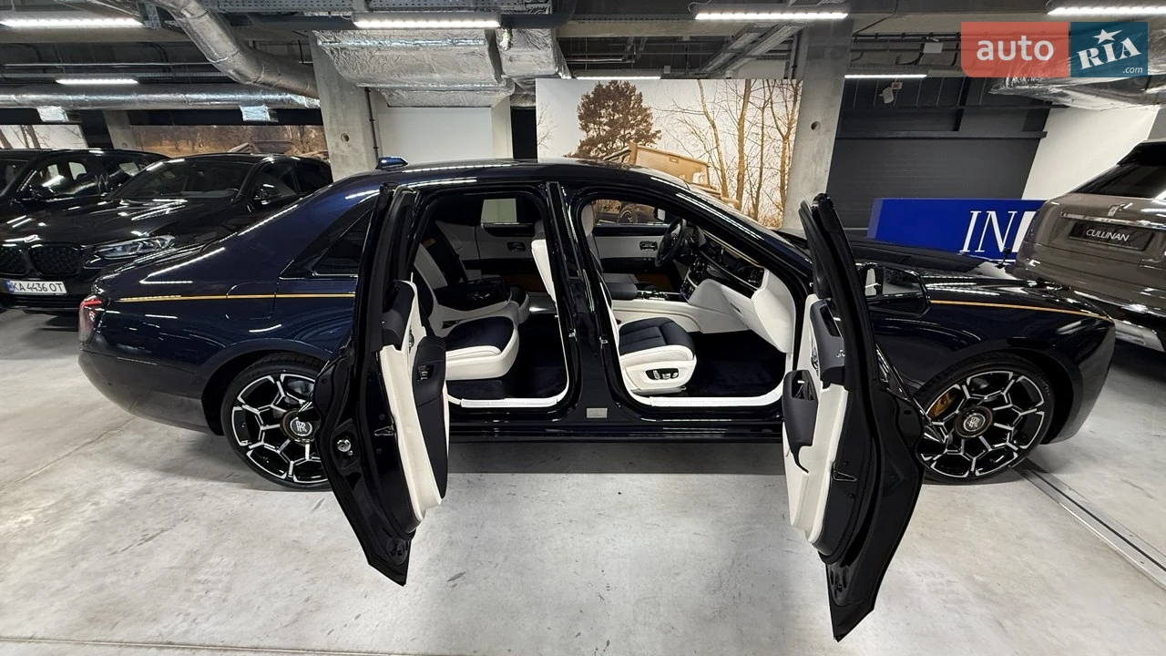 Rolls-Royce Ghost 2025