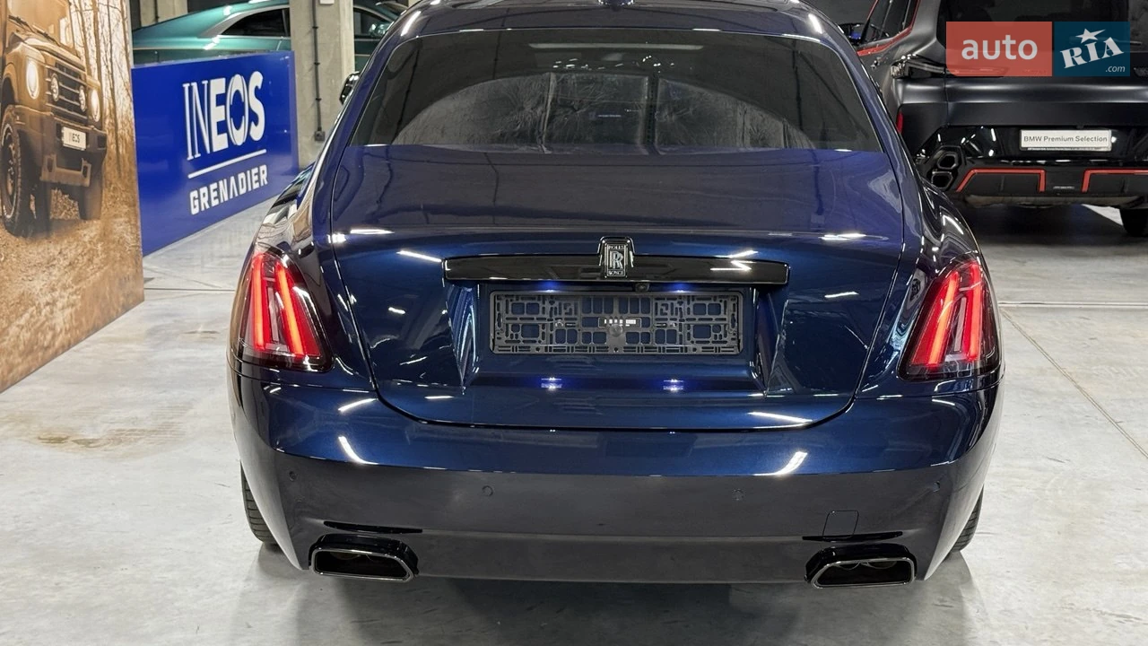 Rolls-Royce Ghost 2025