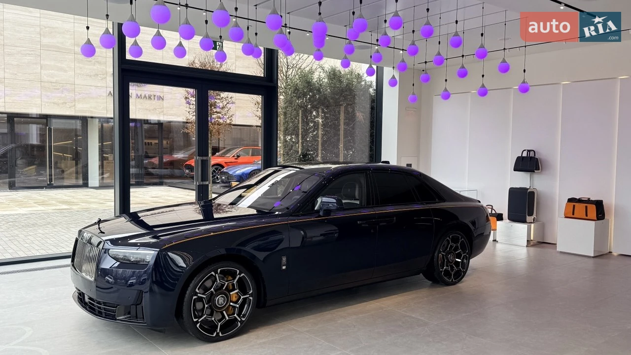 Rolls-Royce Ghost 2025