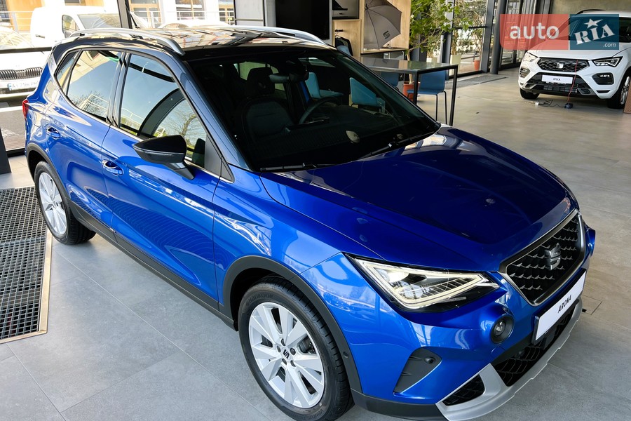 SEAT Arona - фото 5