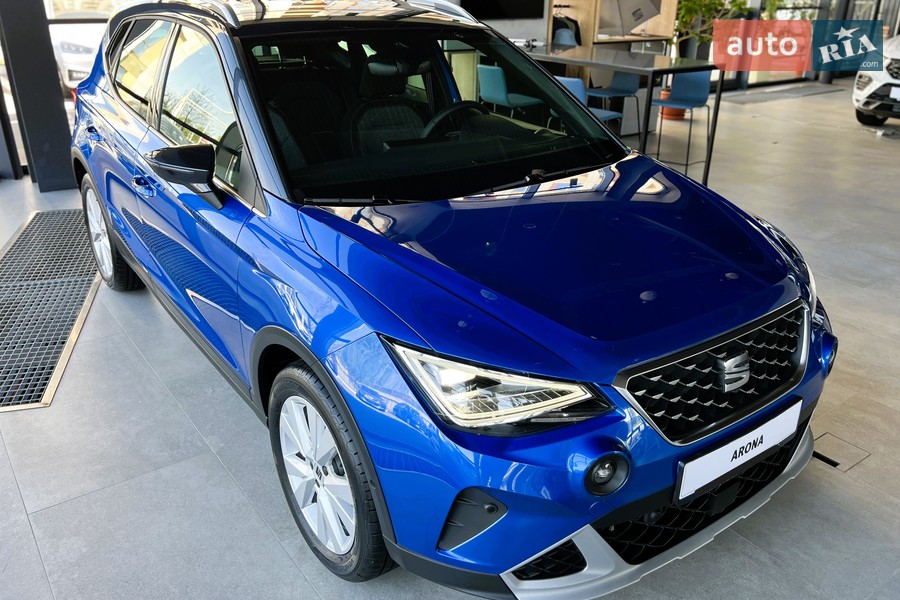 SEAT Arona - фото 4