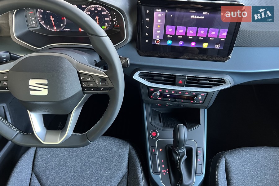 SEAT Arona - фото 19