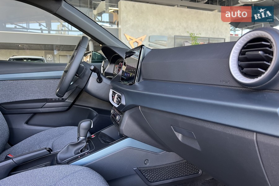 SEAT Arona - фото 25