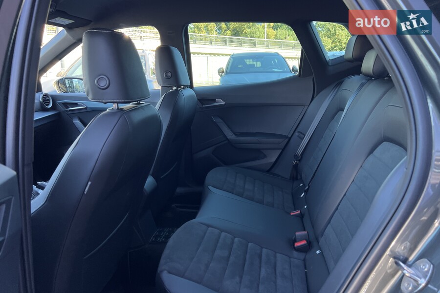 SEAT Arona - фото 19