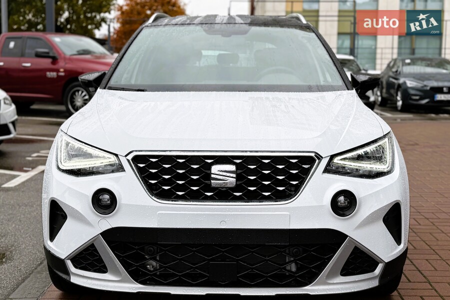 SEAT Arona - фото 4