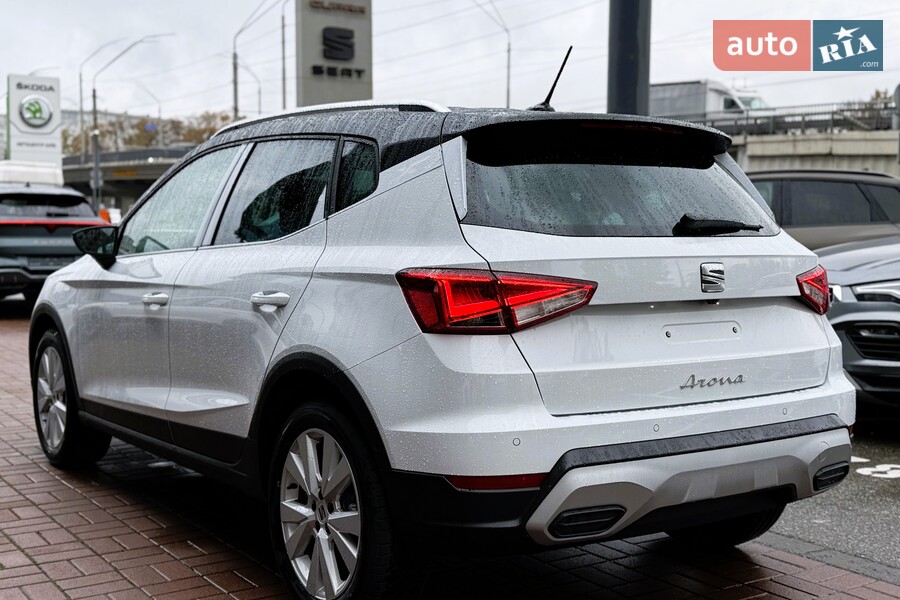 SEAT Arona - фото 9