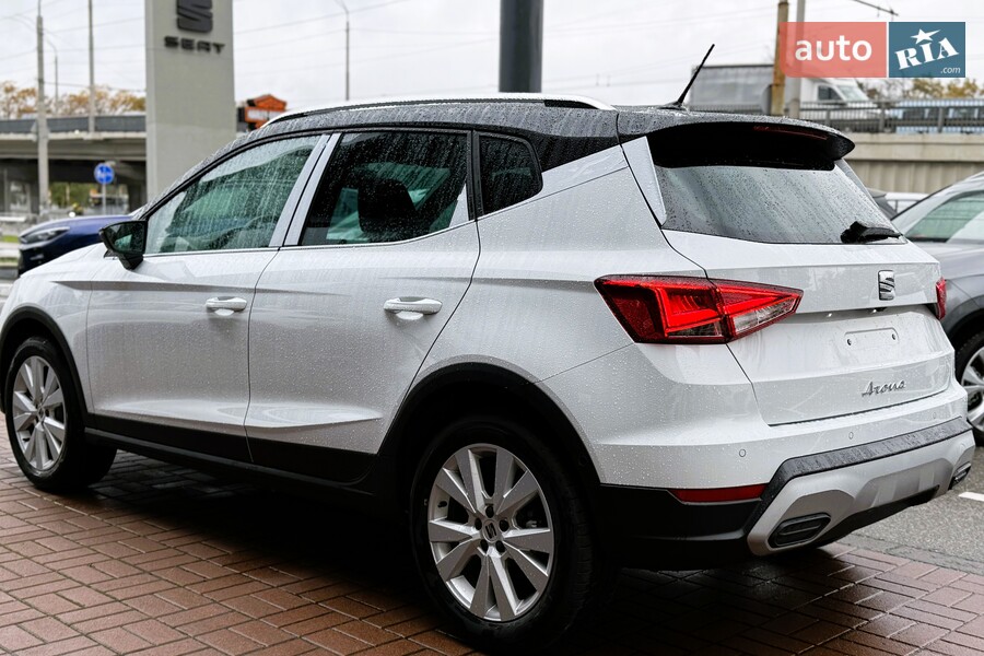 SEAT Arona - фото 10
