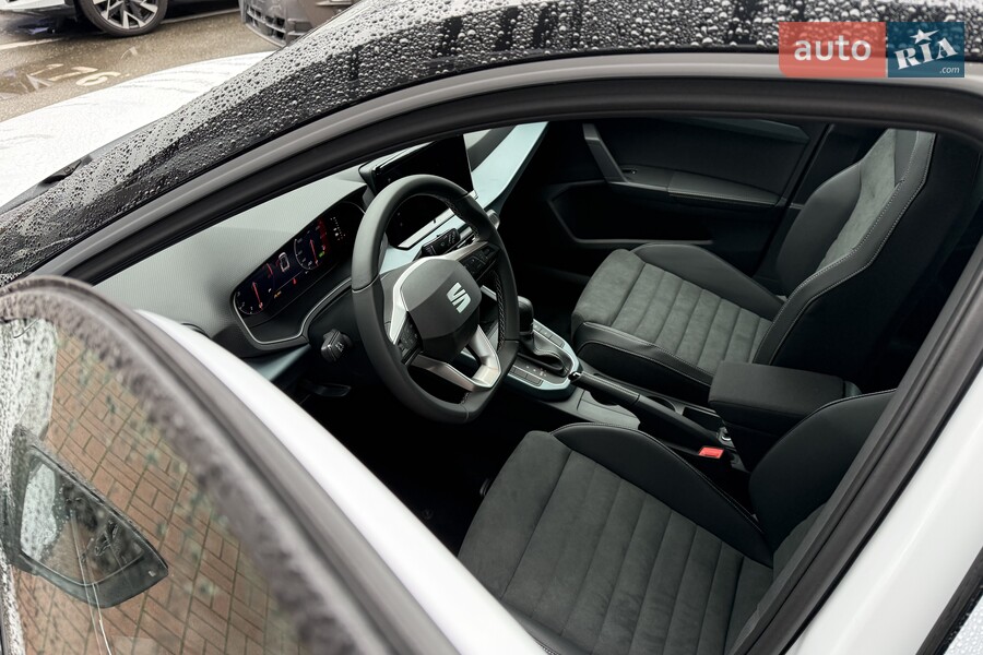 SEAT Arona - фото 19