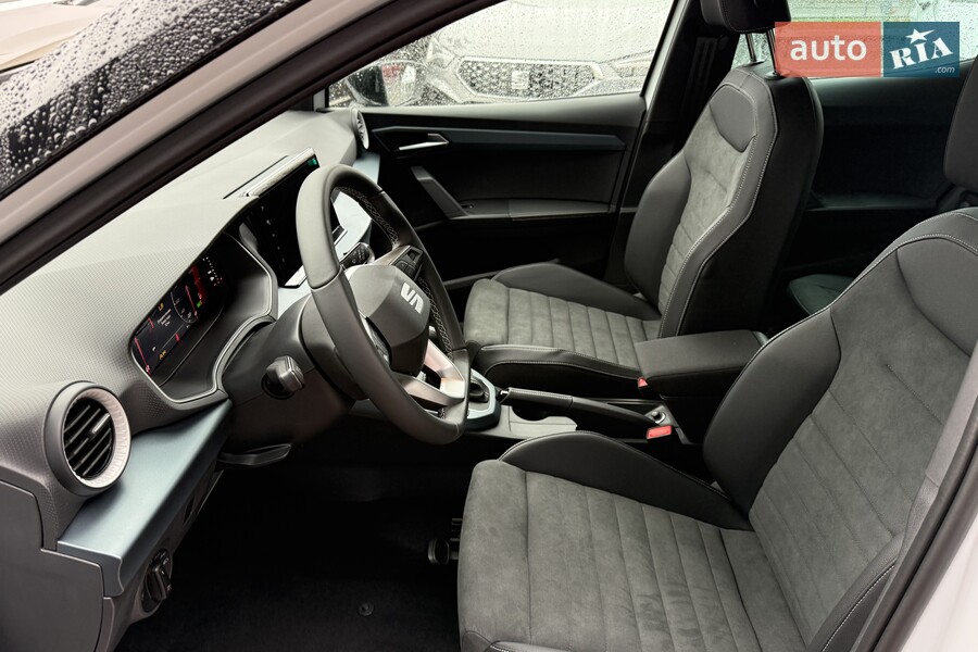 SEAT Arona - фото 20