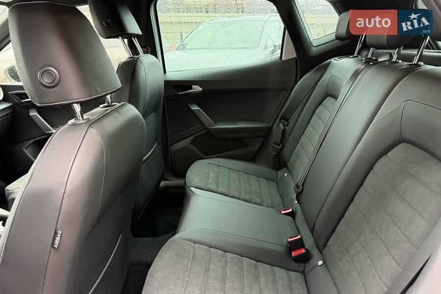 SEAT Arona - фото 25