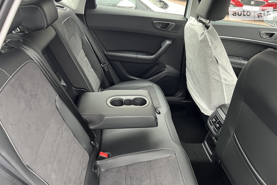 SEAT Ateca - фото 25