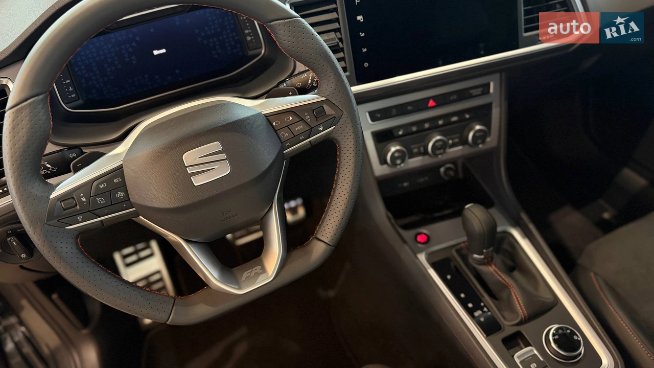SEAT-12
