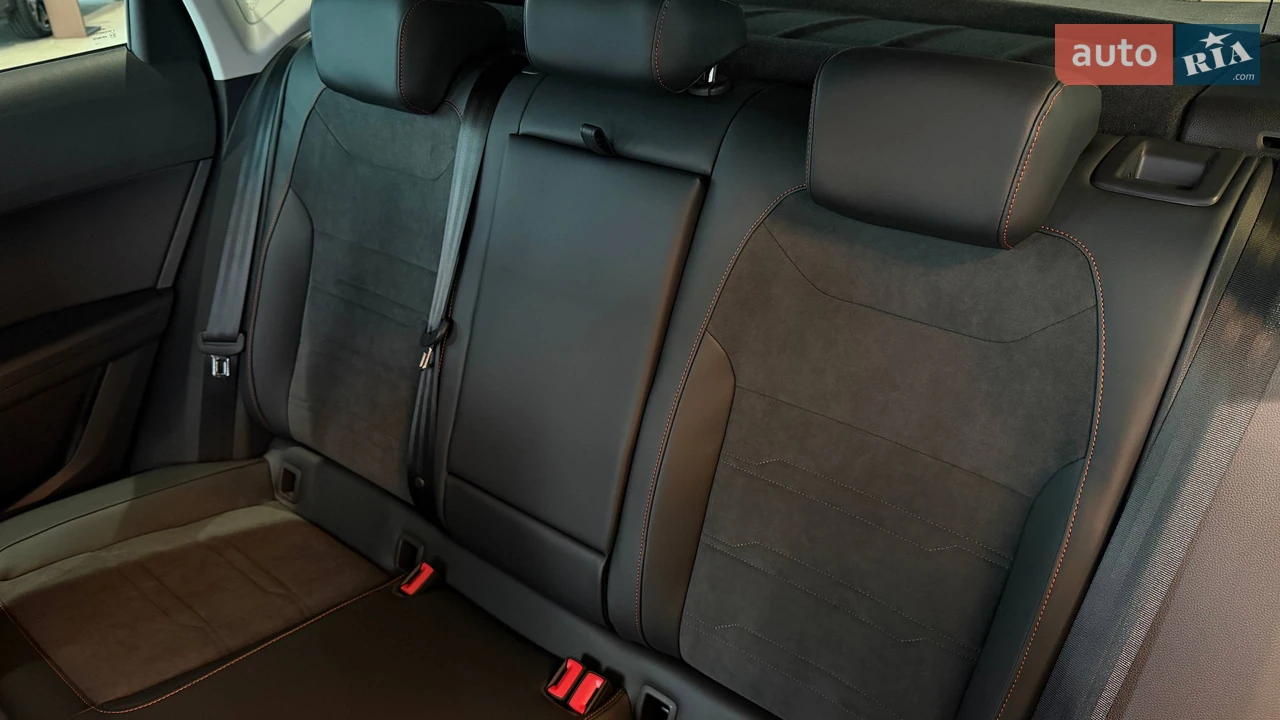 SEAT-16