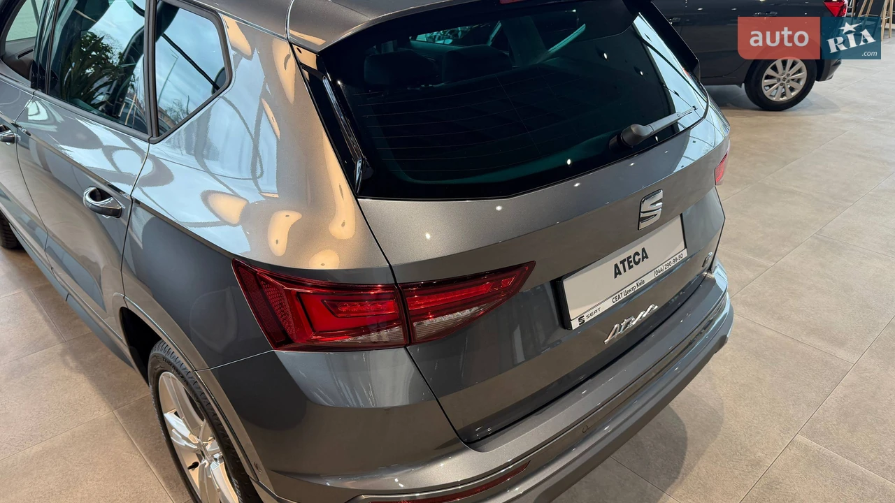 SEAT-8