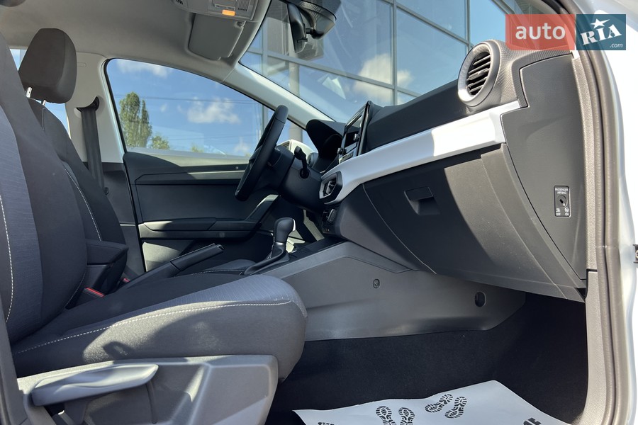 SEAT Ibiza - фото 19