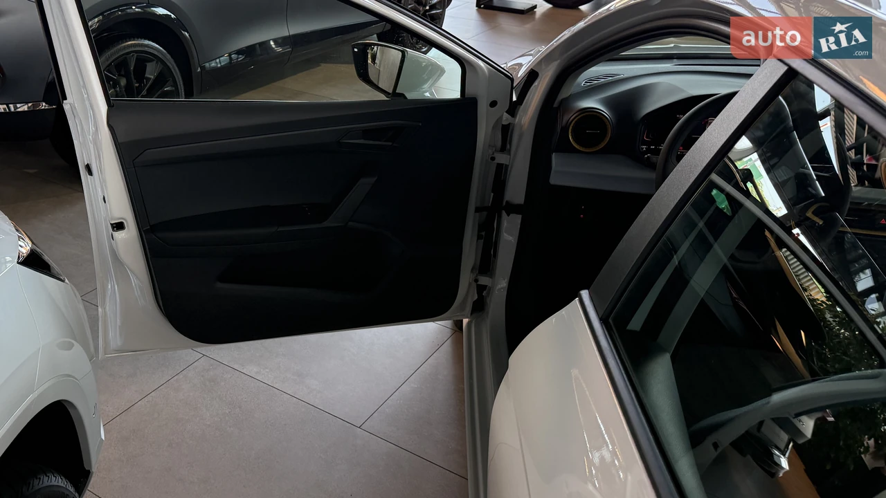 SEAT-7