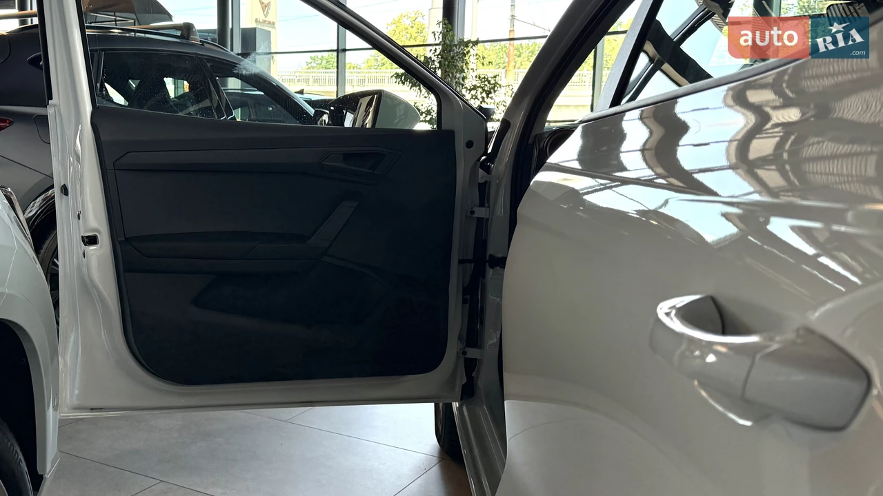 SEAT-6