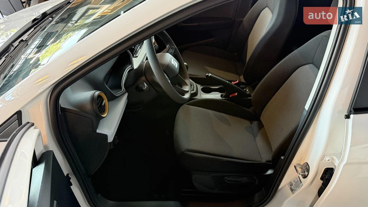 SEAT-27