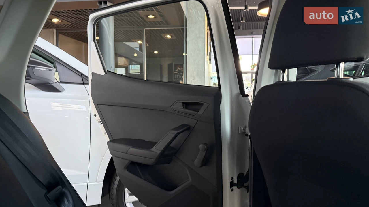 SEAT-24