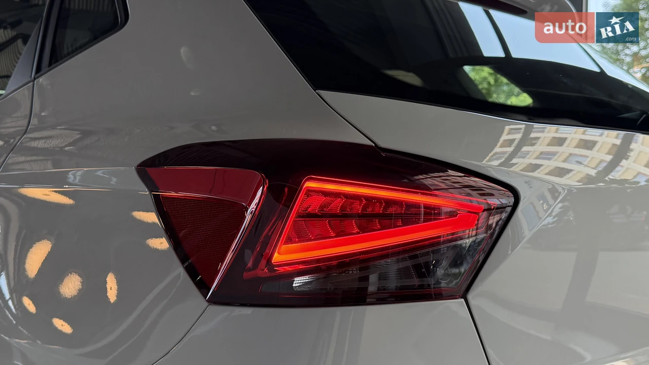 SEAT-5