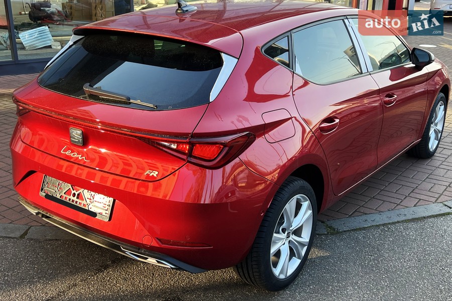 SEAT Leon - фото 7