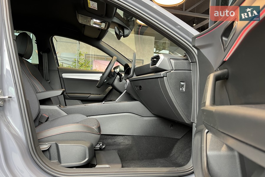 SEAT Leon - фото 28