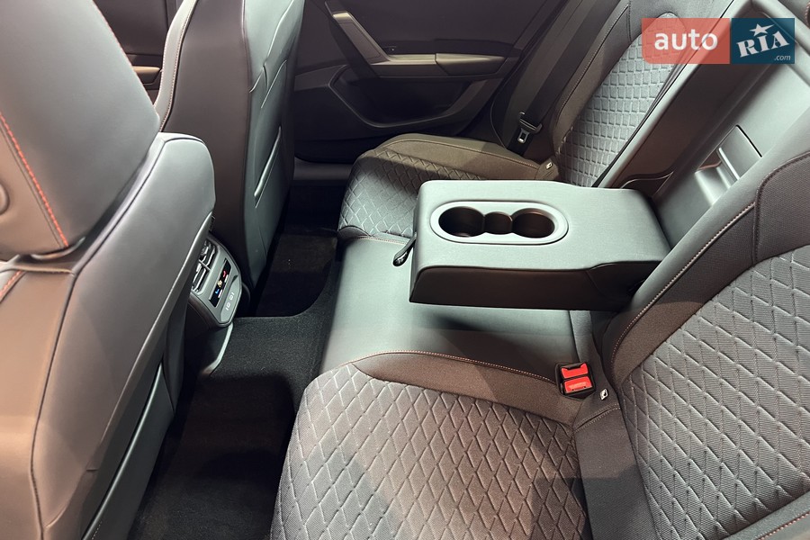SEAT Leon - фото 32