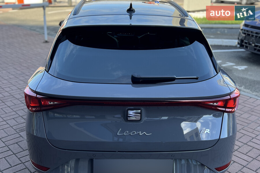 SEAT Leon - фото 8