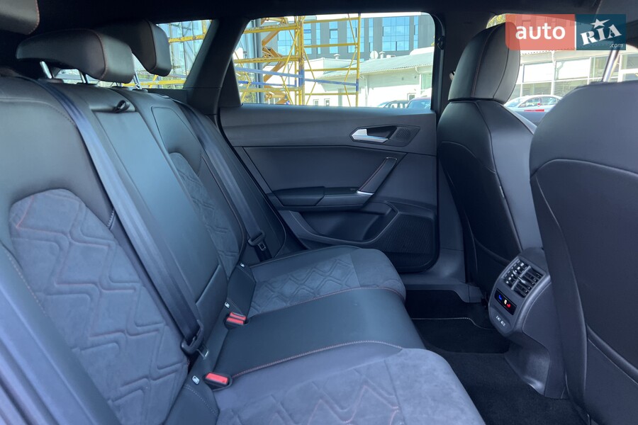 SEAT Leon - фото 19