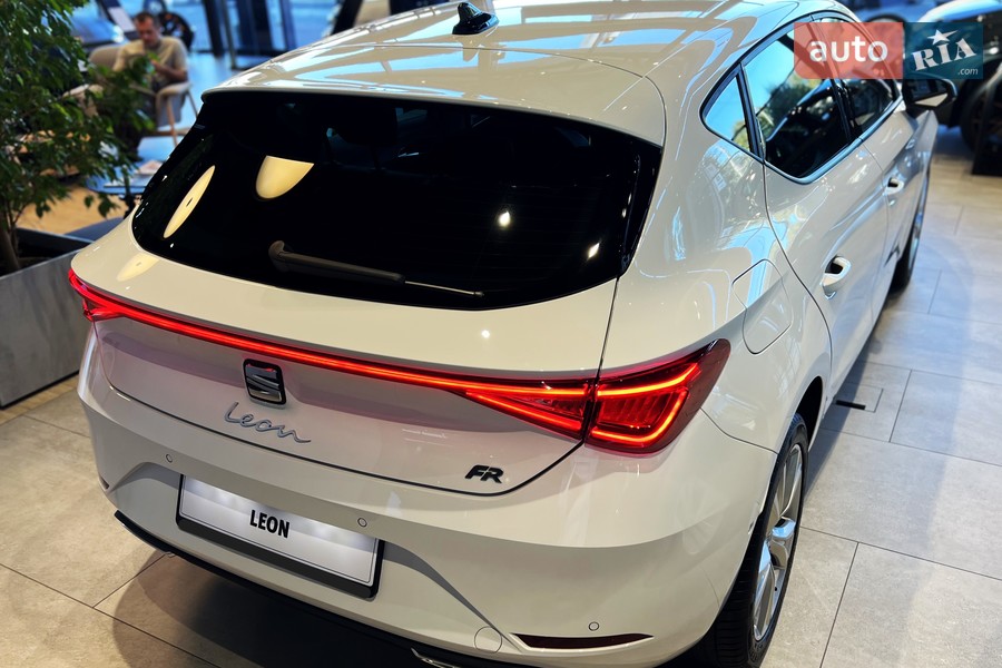 SEAT Leon - фото 9
