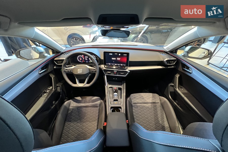 SEAT Leon - фото 17